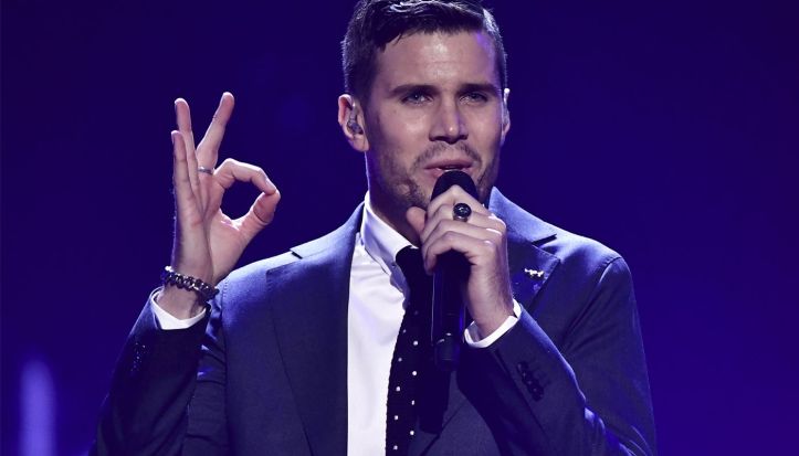 0e327a6e-c43f-49cb-8bb6-4bd78f946725