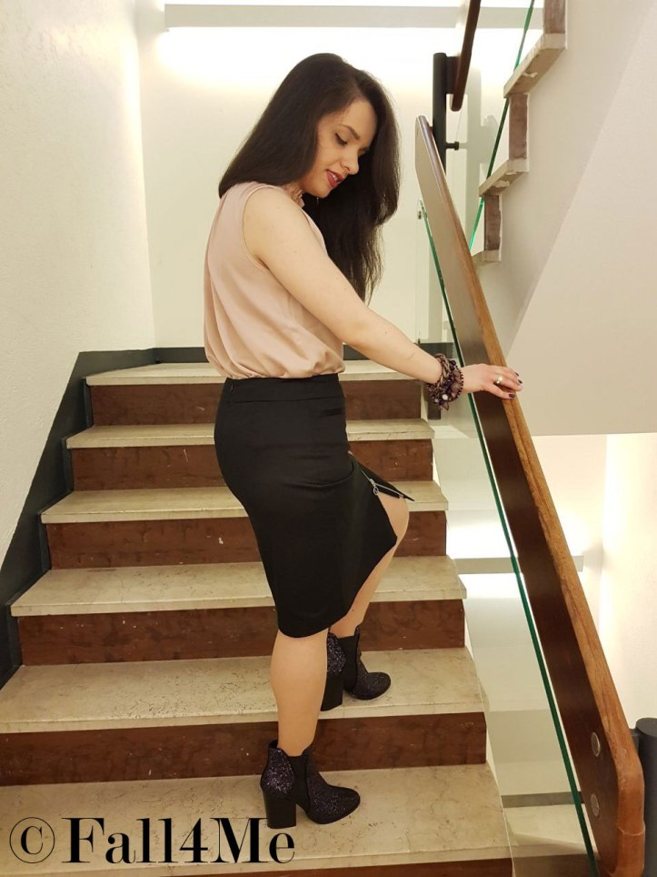 Fall4Me pencil skirt back