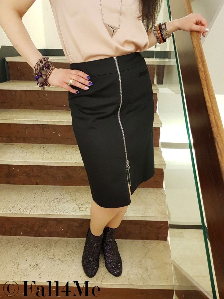 Fall4Me pencil skirt detail