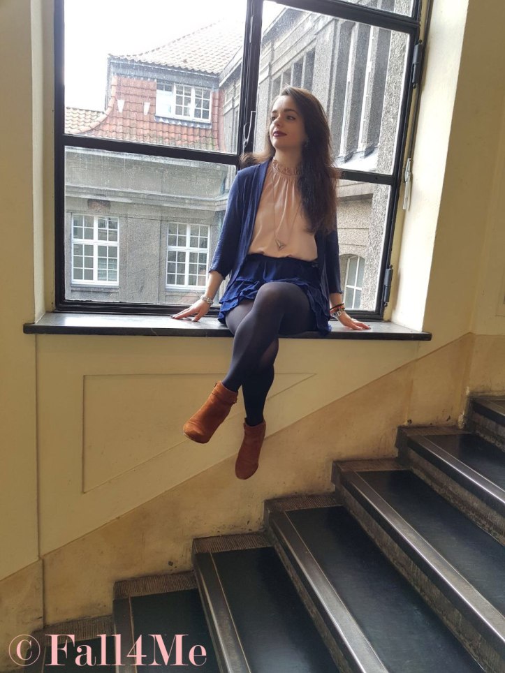 fall4me-navy-rose-promising