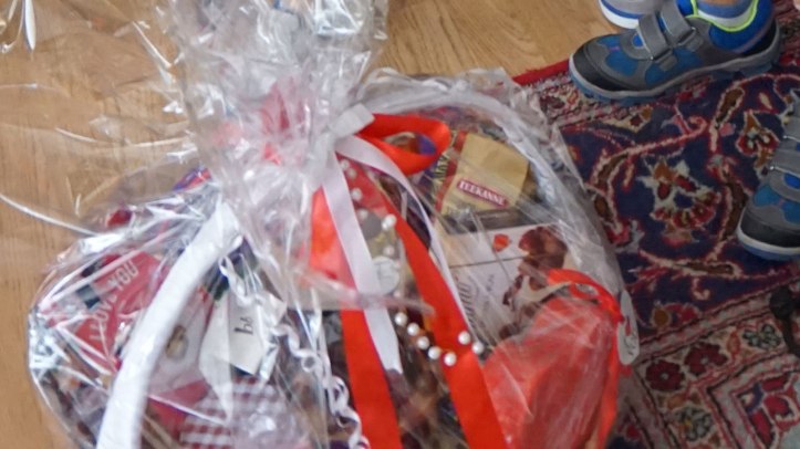 The groom's gift hamper