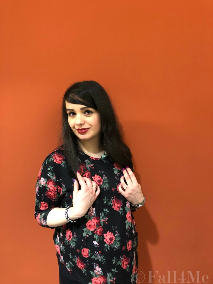 Fall4Me April style spring trend red roses on black