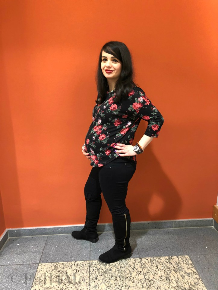 Fall4Me April style spring trend red roses on black