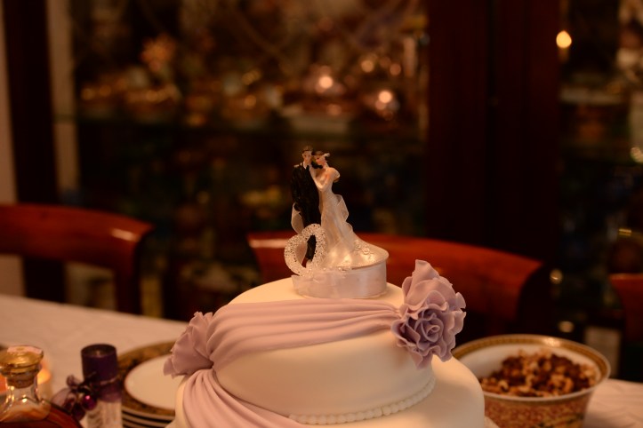 Fall4Me wedding special wedding cake figures