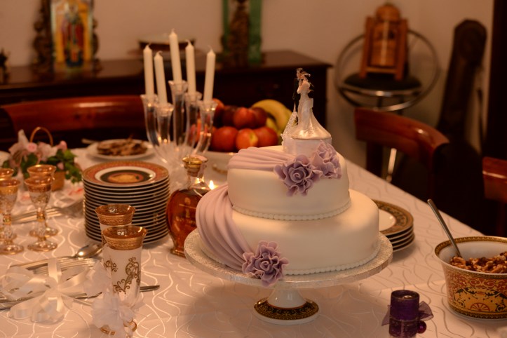 Fall4Me wedding special wedding cake figures