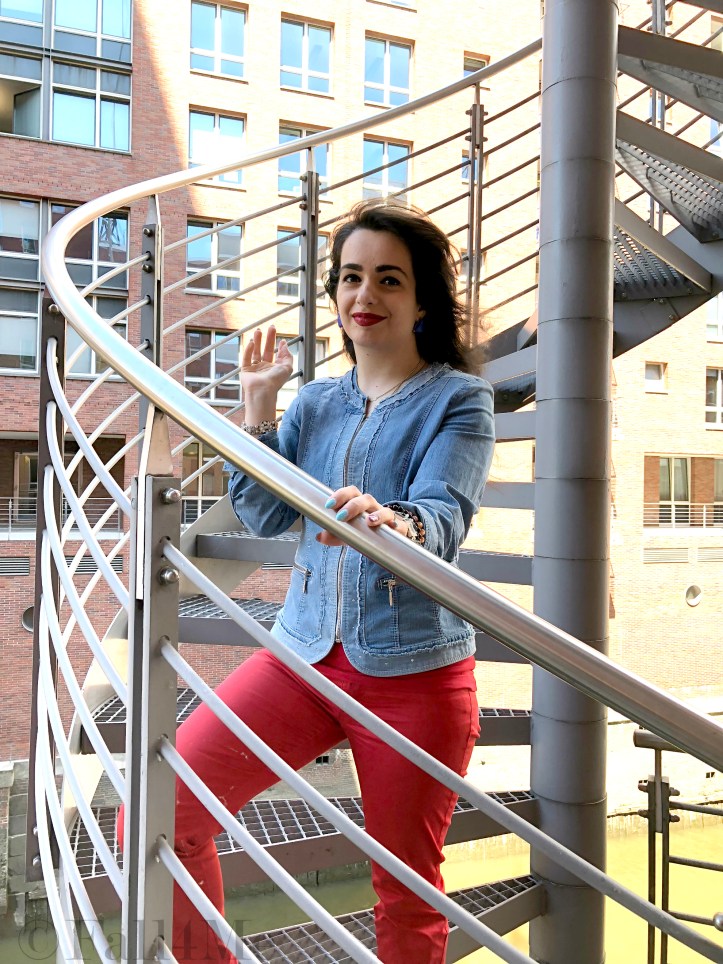 June trend by Fall4Me light denim and red