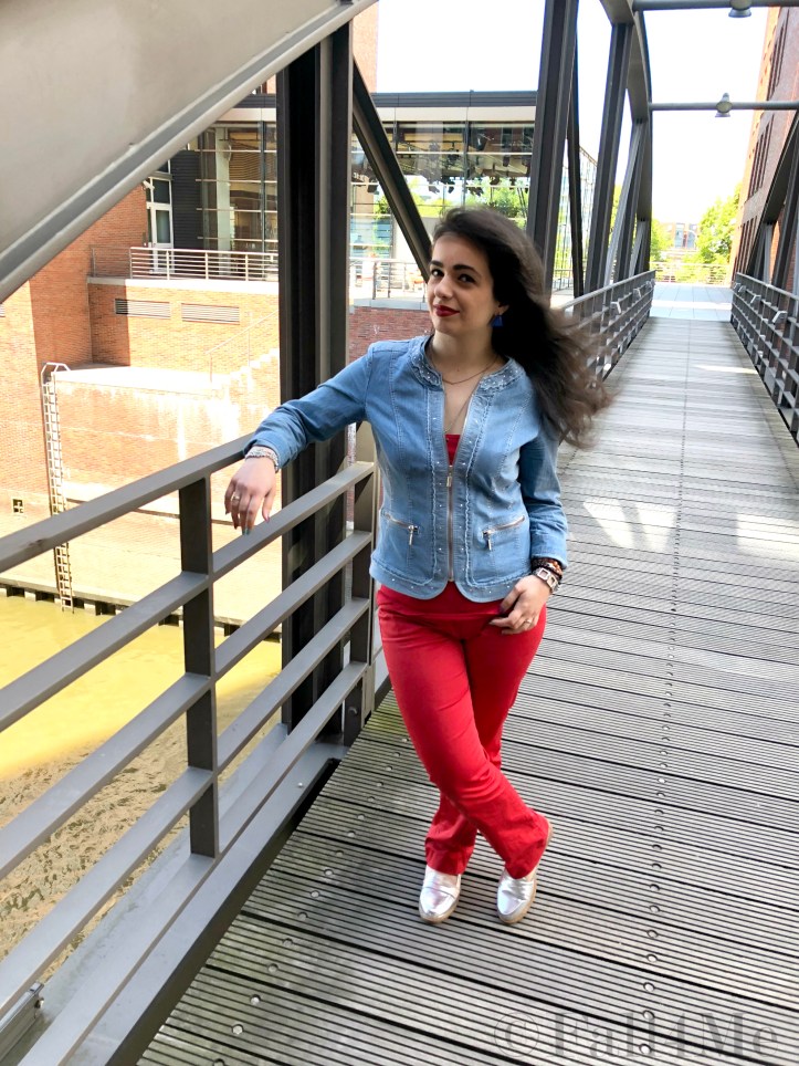 June trend by Fall4Me light denim and red