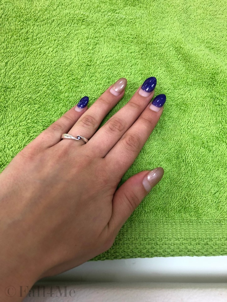 Ultraviolet & nude nails for late summer