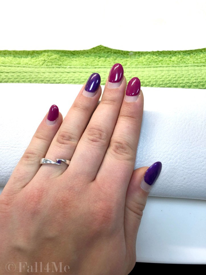Cherry magenta and damped purple nails for autumn
