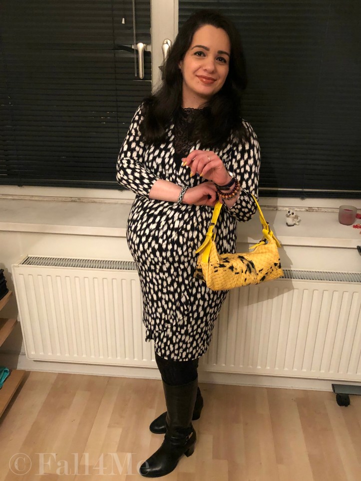 Black and white meet yellow accents for the beginning of the new year