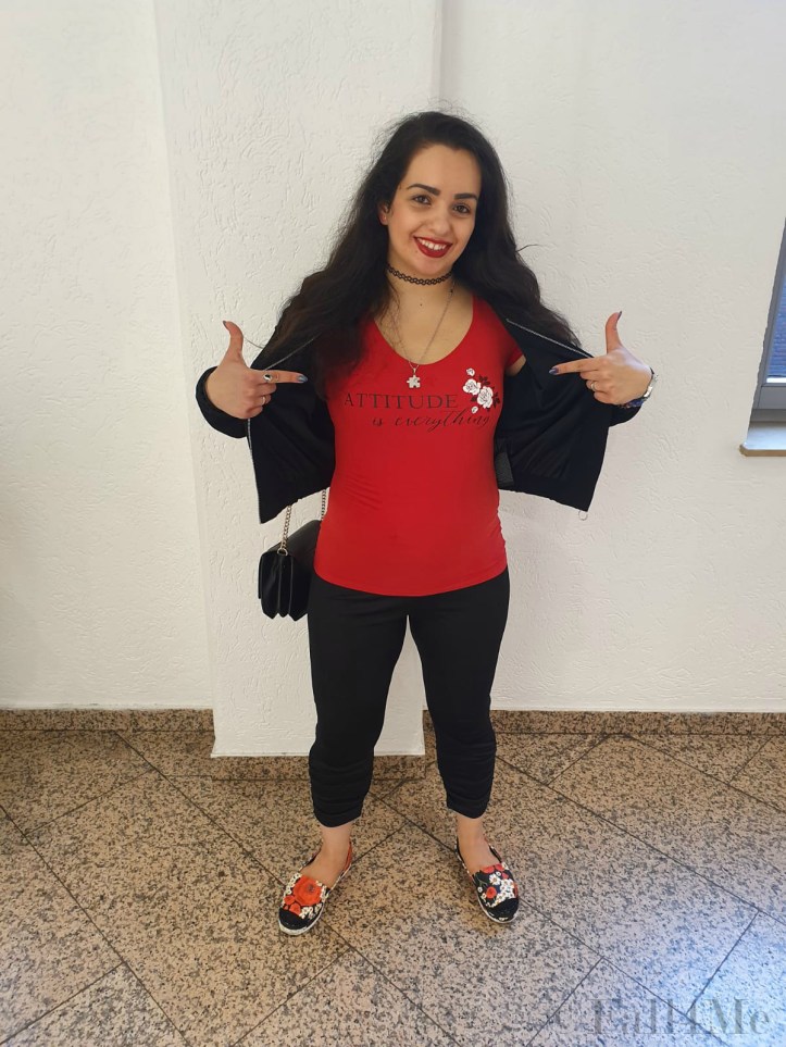 Poppy trend in red and black