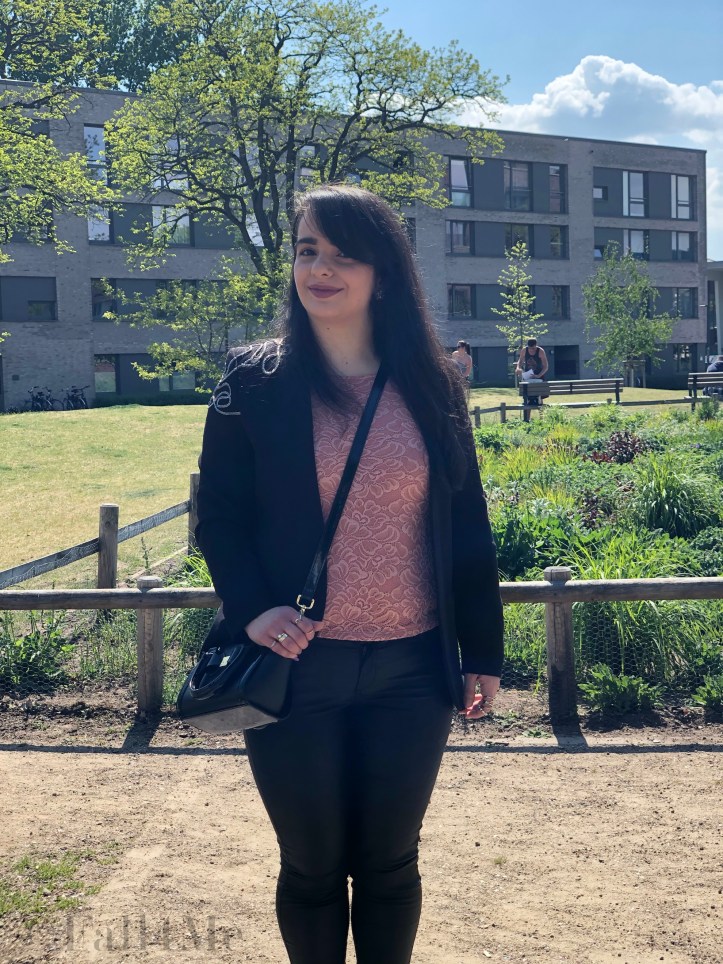 The celebration-look for casualty: lace and glitter