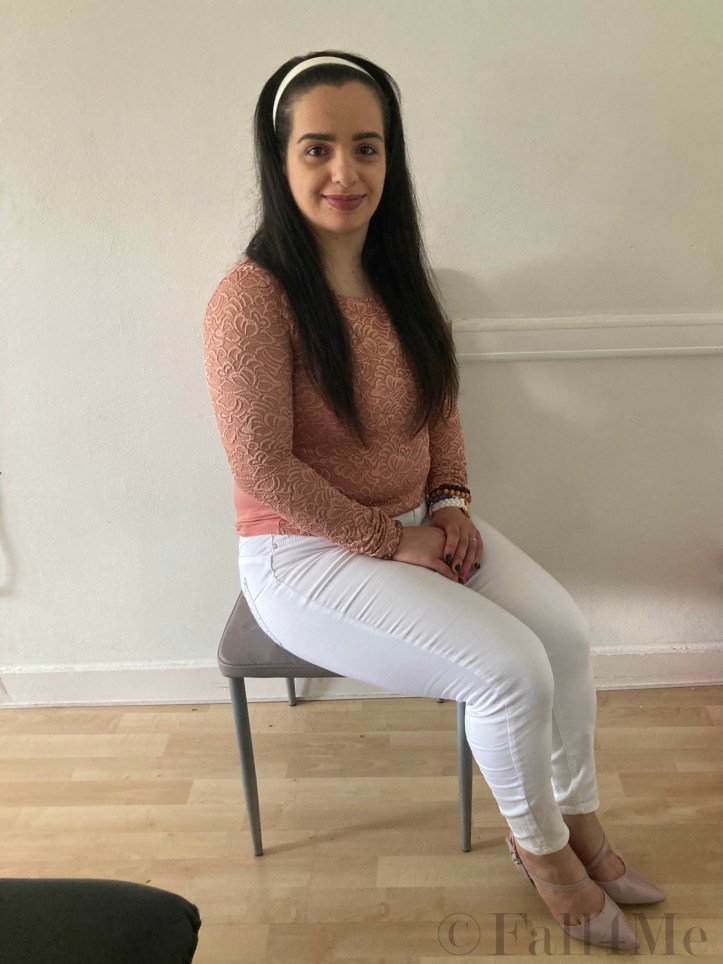 For summer wie put the focus on soft rose and surround it by white.