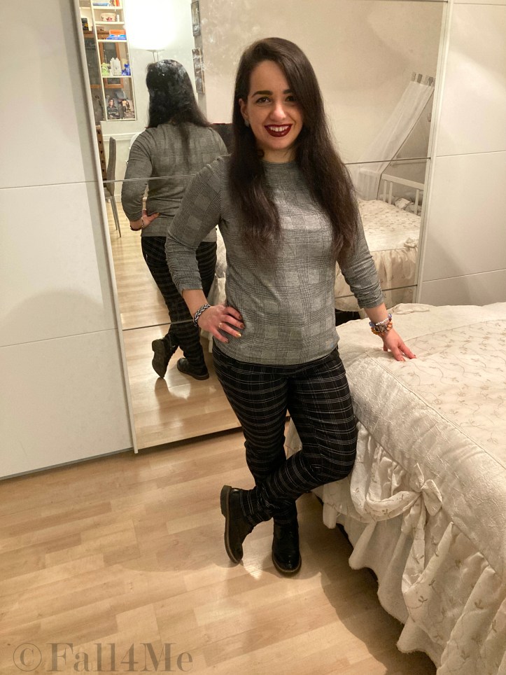 Different check-pattern mixed in one look.