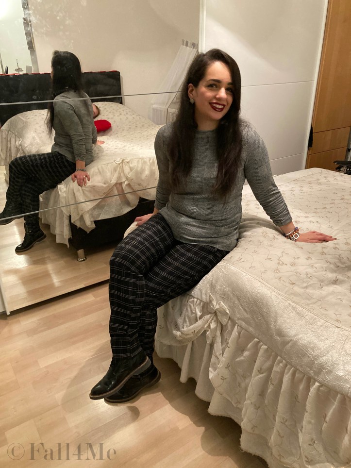 Different check-pattern mixed in one look.