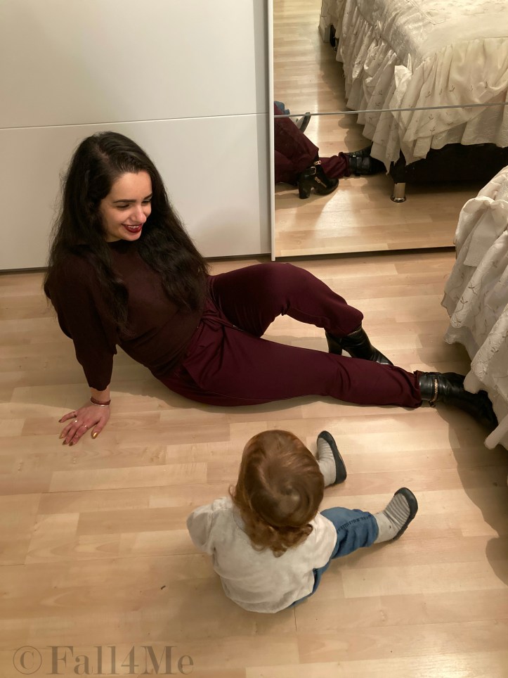 For autumn sweat pants can be worn stylish with ankle boots and a pullover.