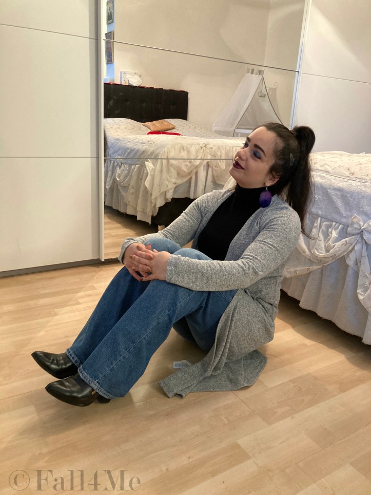 Dressed in all essential elements of the 70s style.