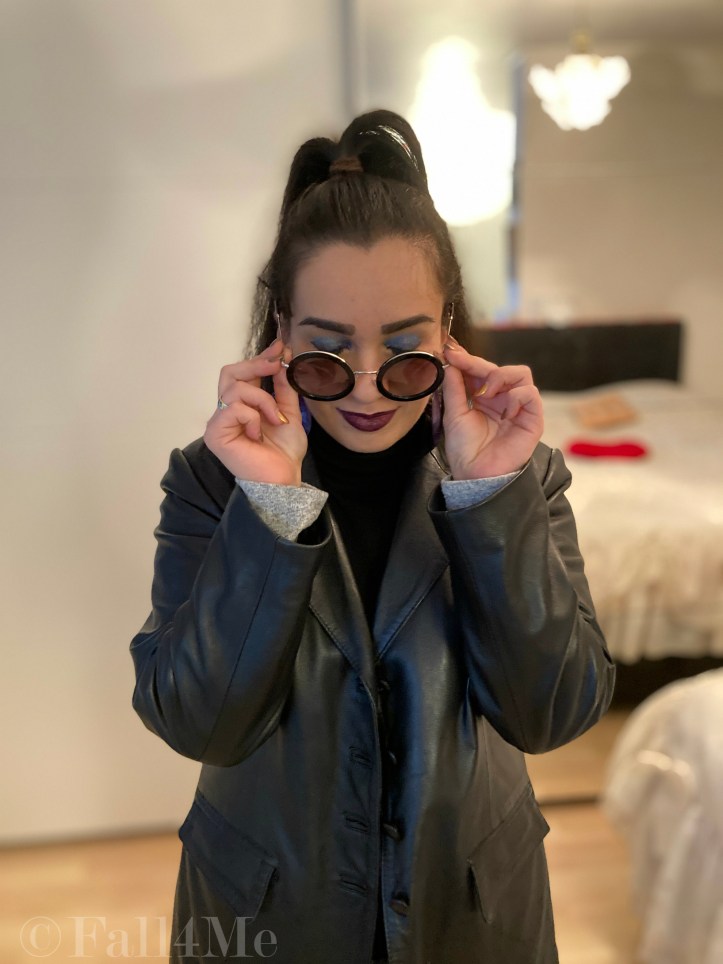 Dressed in all essential elements of the 70s style.