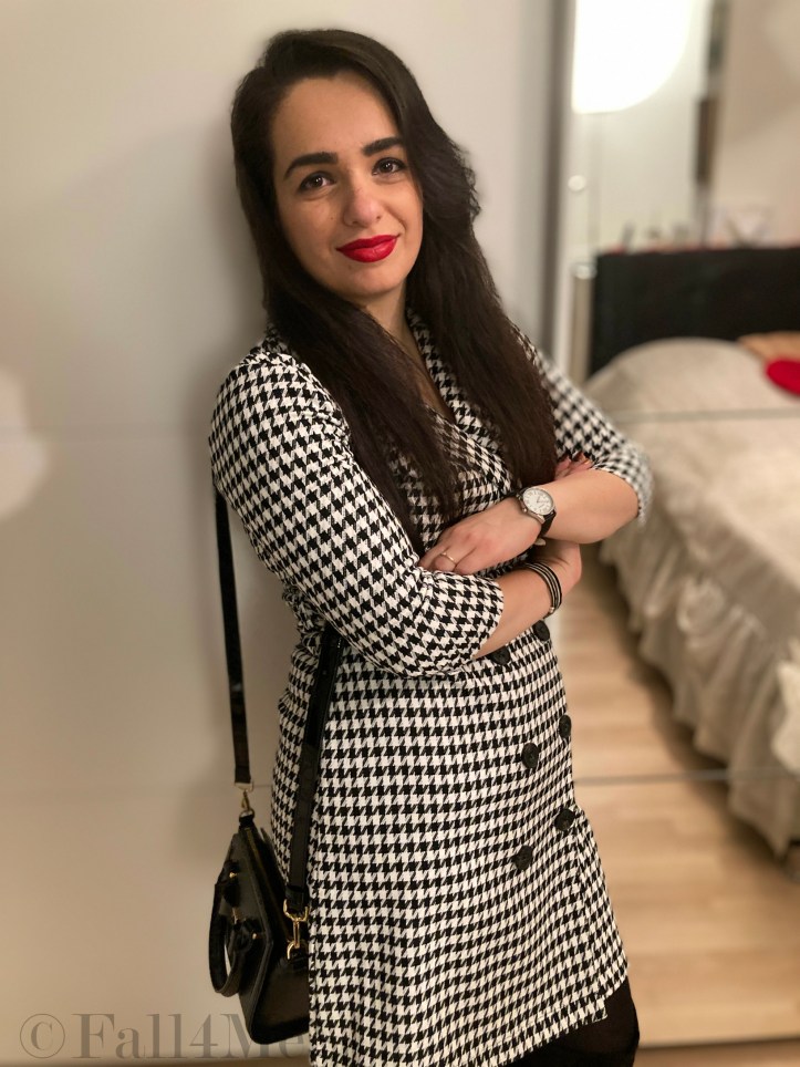 Rooster comb pattern are back this fall romantically and chic.