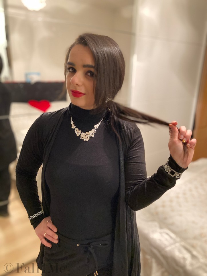 The Tiffany style combined with red lips and smokey dramatic eyes.