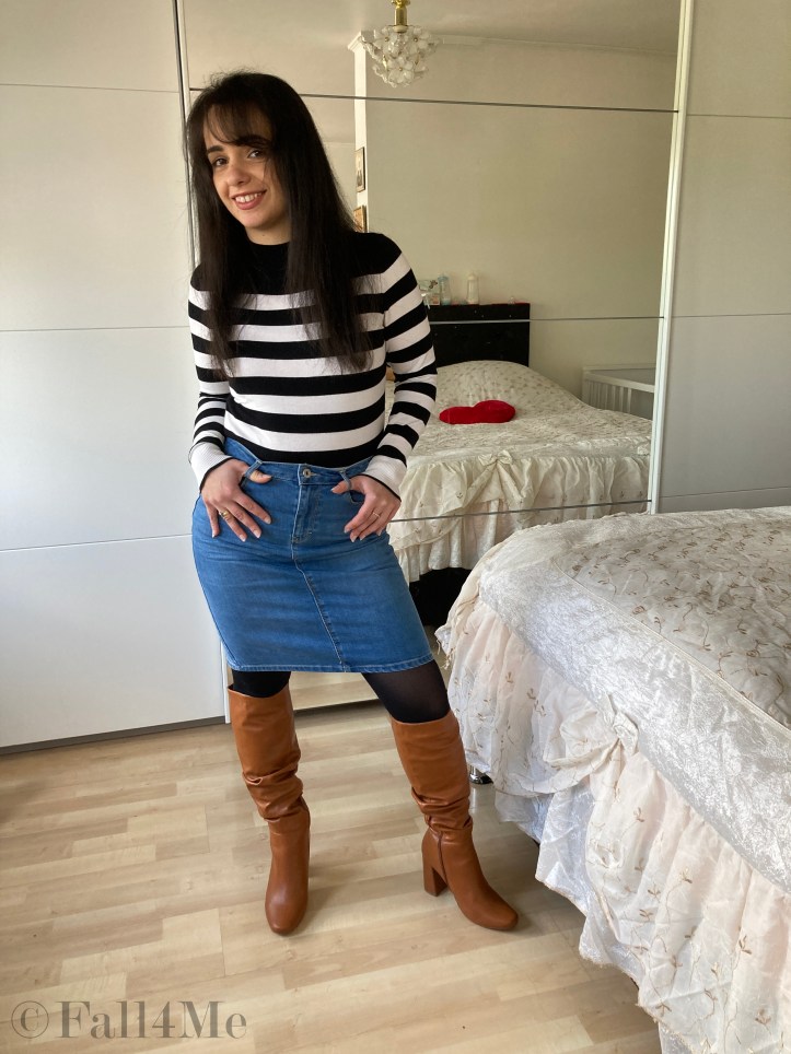 Miniskirt style jeans edition.