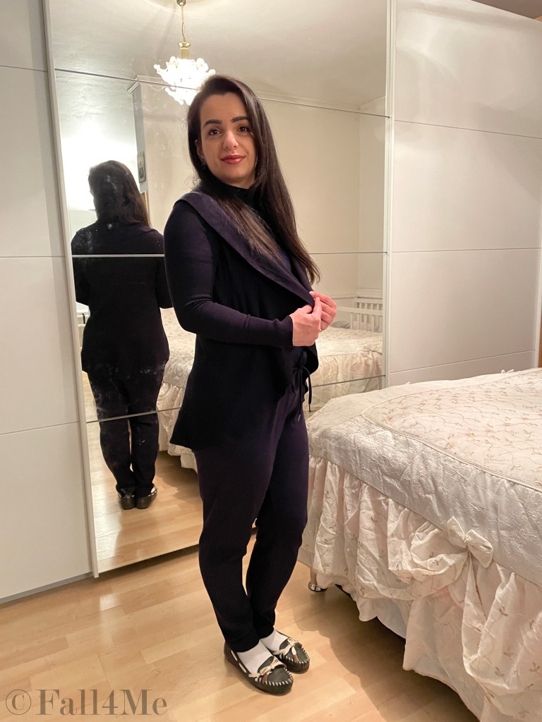 Home office style monochrome tone in tone