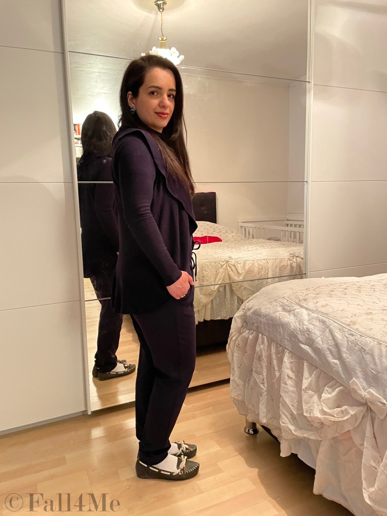 Home office style monochrome tone in tone