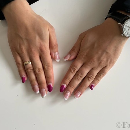 Nails for summer-vacation are French with the pointing and small finger painted in burgundy.