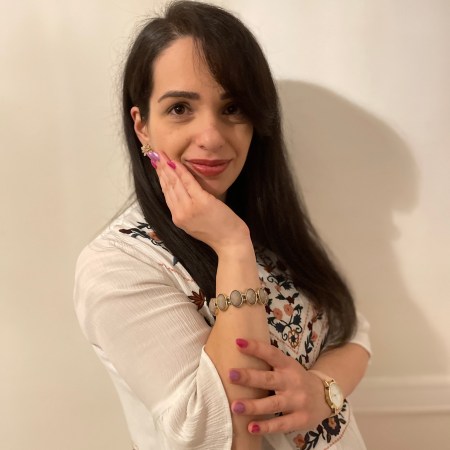 The summer essential linen based on a dress and a look built-up around it.