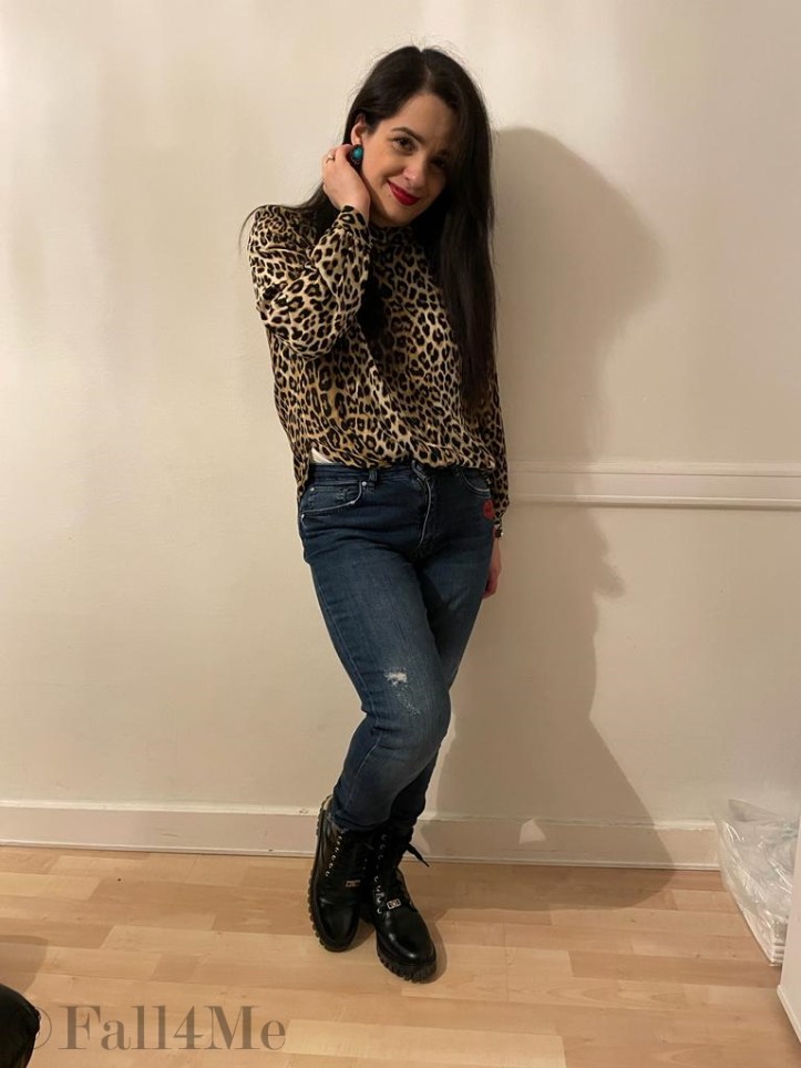 70s-style based on leo-print.