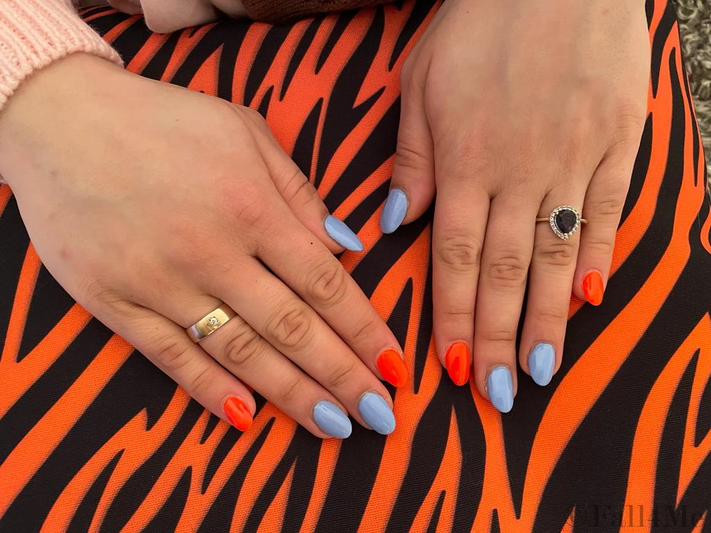 Fortune colours of the Lunar Year orange and blue.