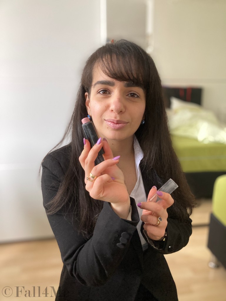 Glowing skin with one product on eyes, cheeks and lips.