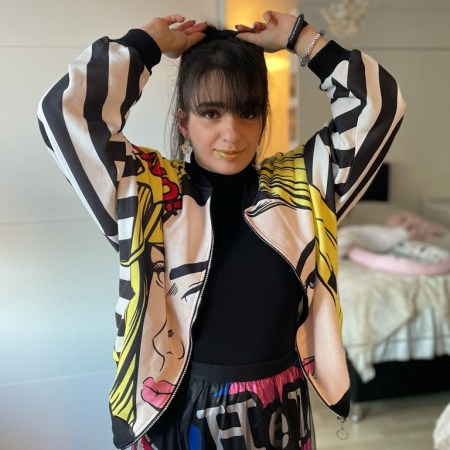 Colorful oversize style for spring.