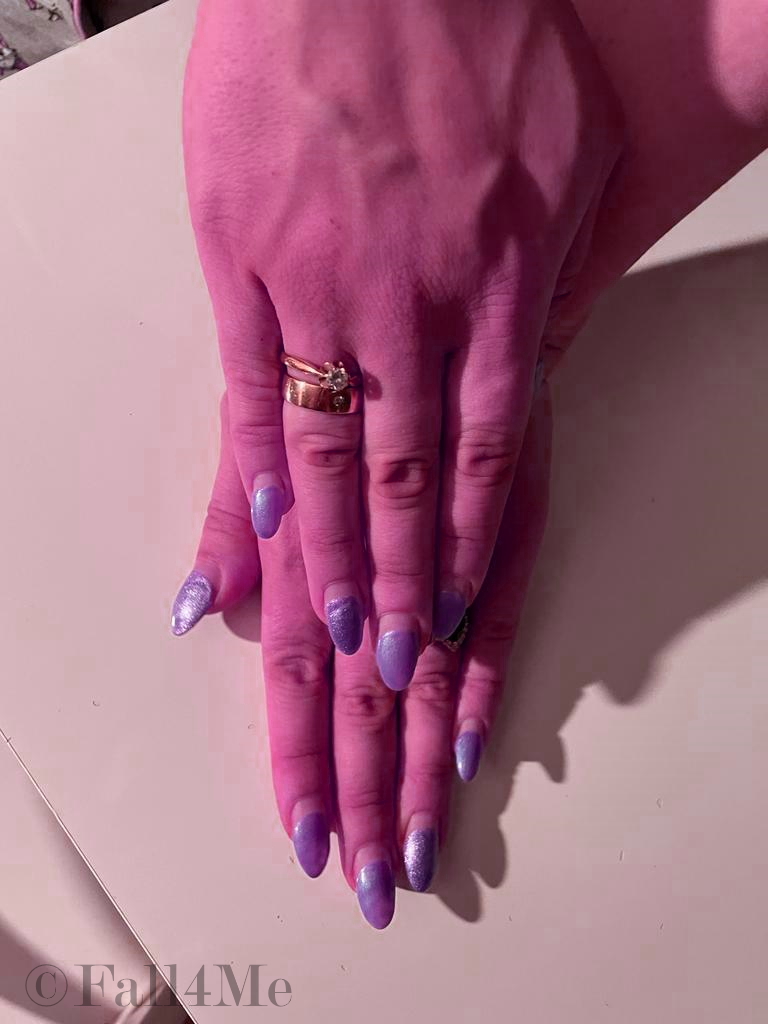 Nail art in Very Peri