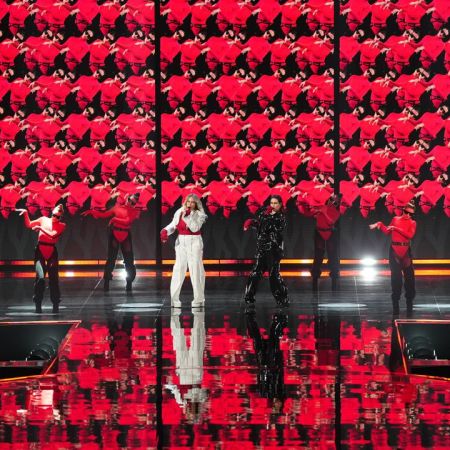 Austria classy in red, white and black.