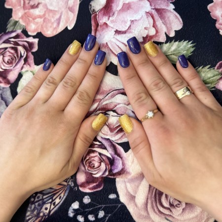 My nail-art for "Die Küchenschlacht": gold and purple.