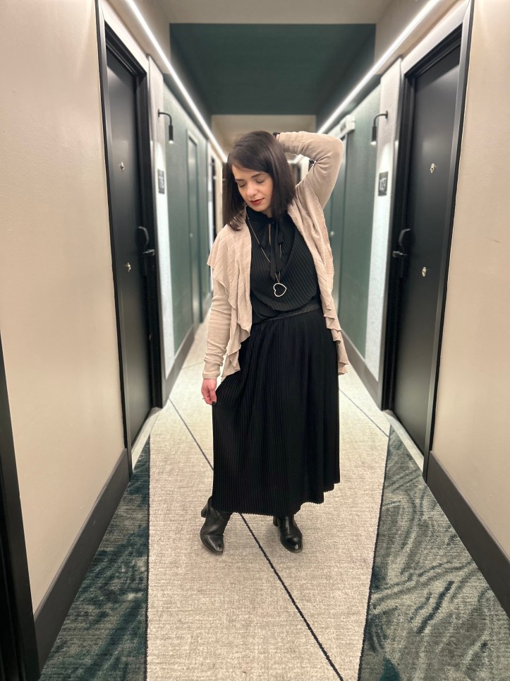 Bohemian romance with maxi styles, calm colors, and ruches.