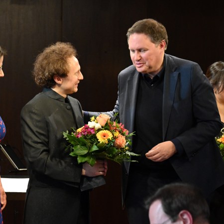 Dr. Carsten Brosda ehrt Leon Gurvitch