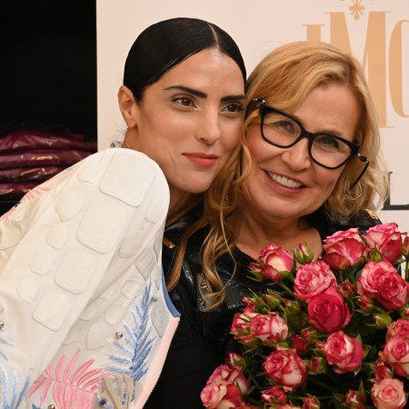 Liz Malraux mit ihrem Model Zoe Helali